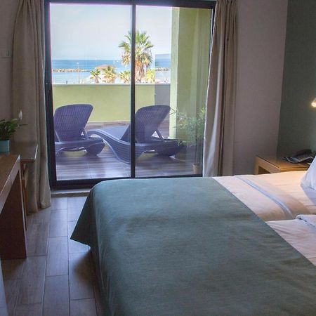 Golden Beach Hotel Тел Авив Екстериор снимка