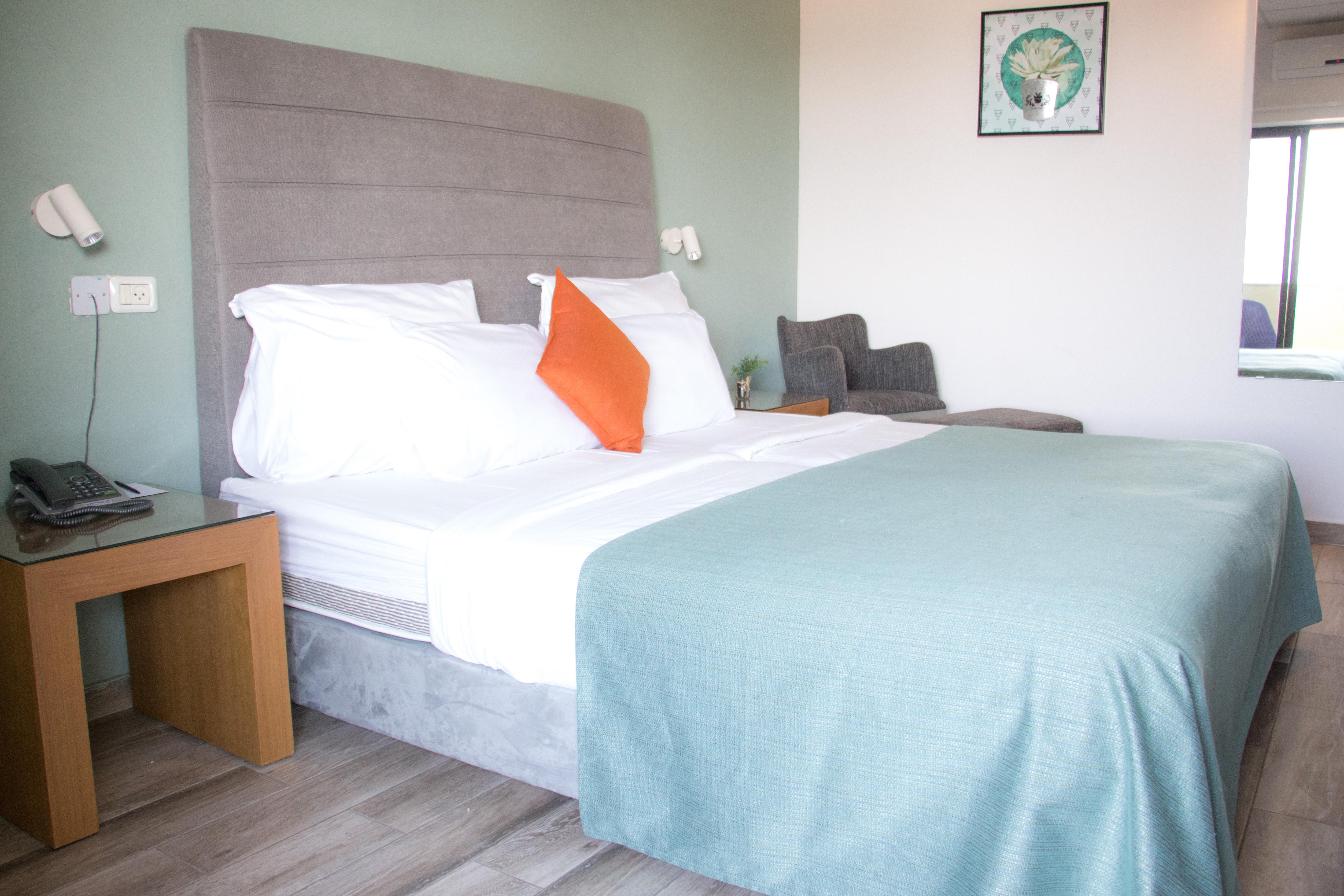 Golden Beach Hotel Тел Авив Екстериор снимка