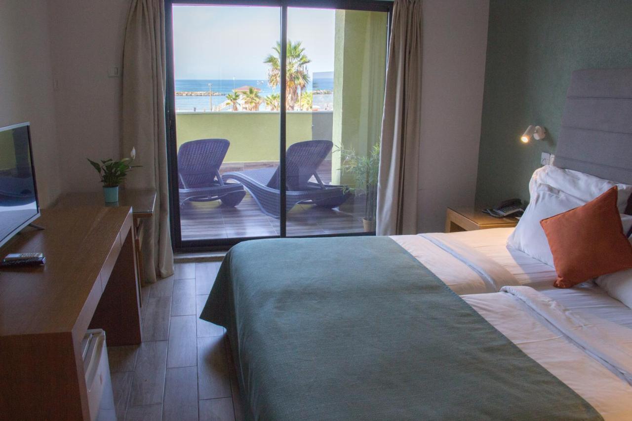 Golden Beach Hotel Тел Авив Екстериор снимка