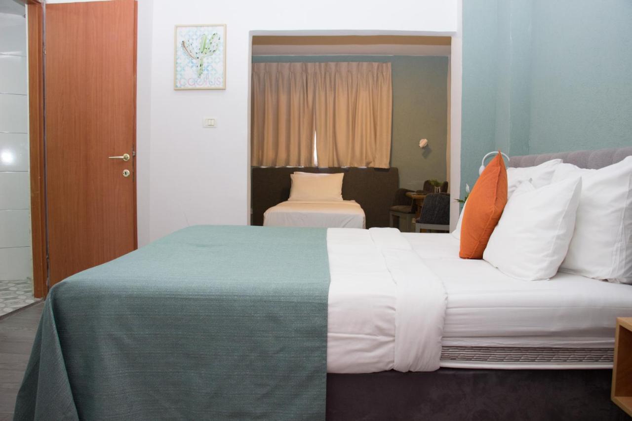 Golden Beach Hotel Тел Авив Екстериор снимка