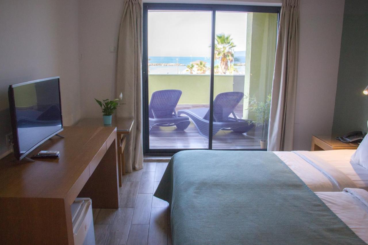 Golden Beach Hotel Тел Авив Екстериор снимка
