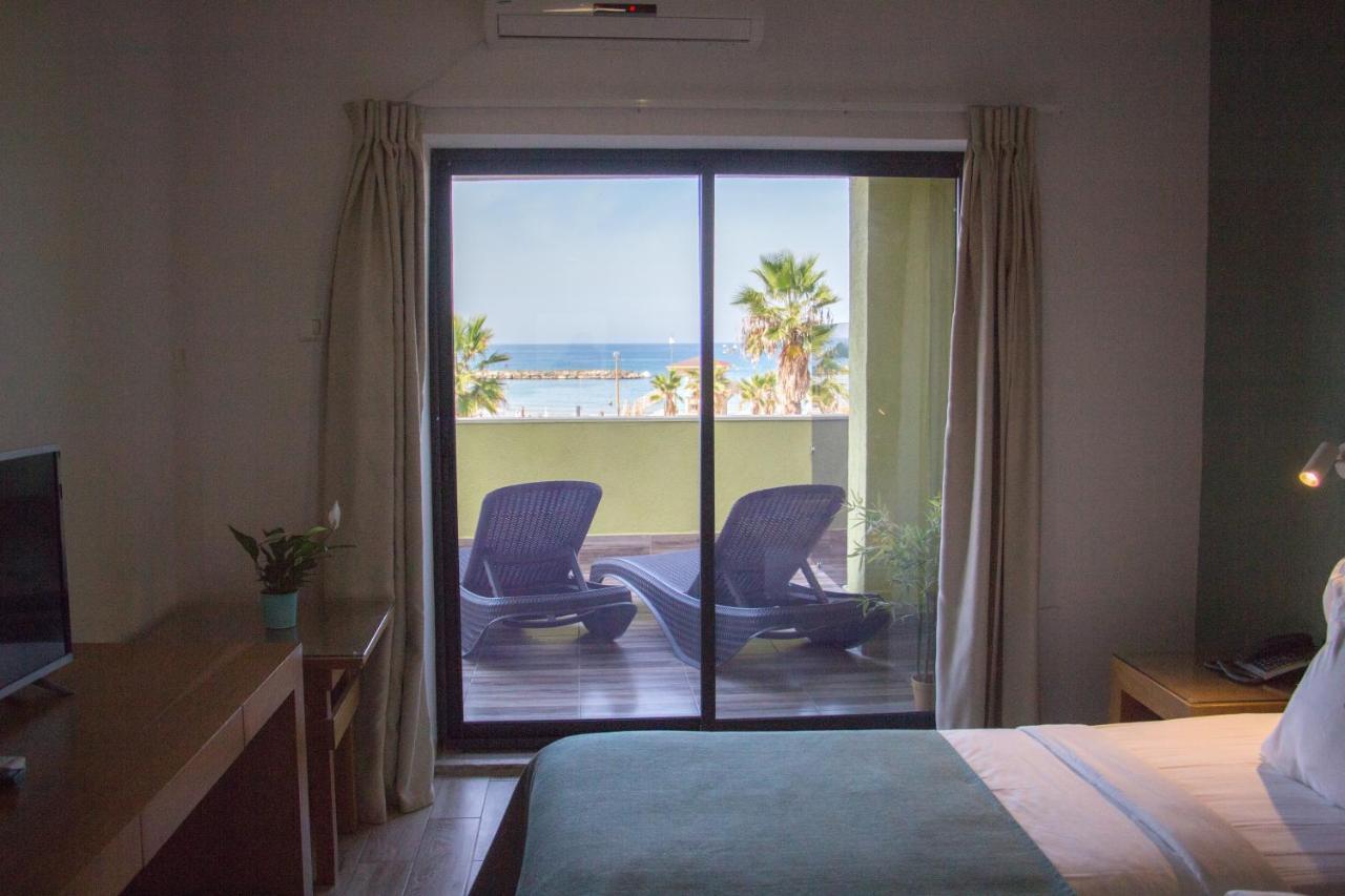 Golden Beach Hotel Тел Авив Екстериор снимка